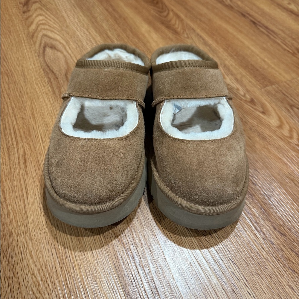 UGG Big Kids Chestnut Bea Mary Jane